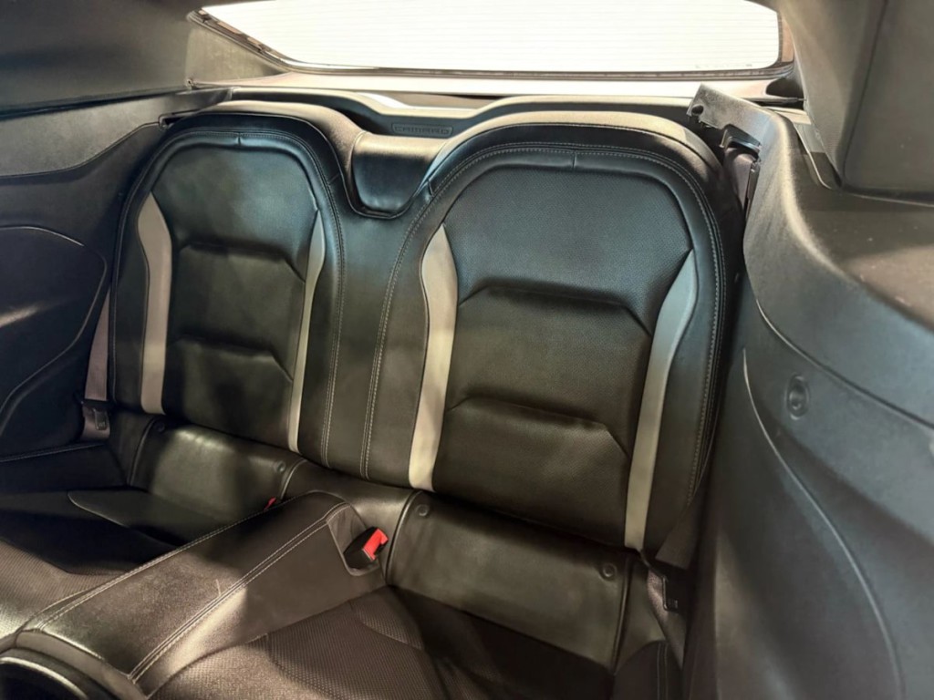 2017 Chevrolet Camaro Image 23