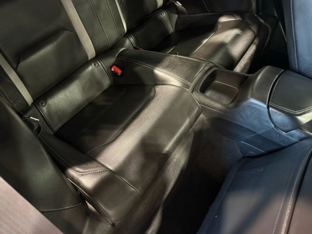 2017 Chevrolet Camaro Image 27