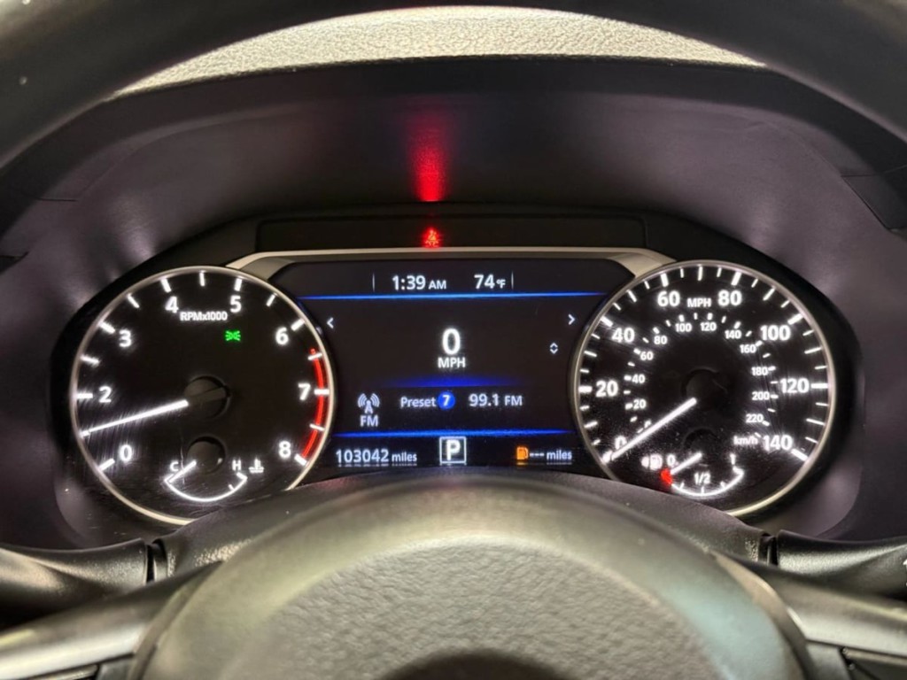 2019 Nissan Altima Image 19
