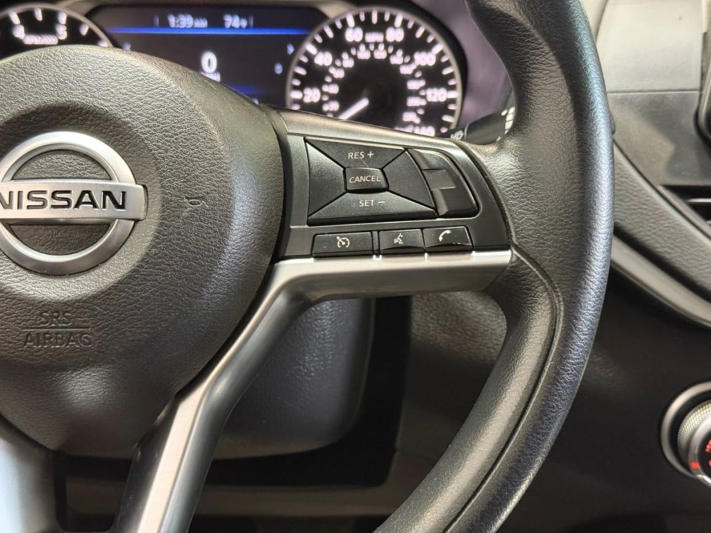 2019 Nissan Altima Image 15