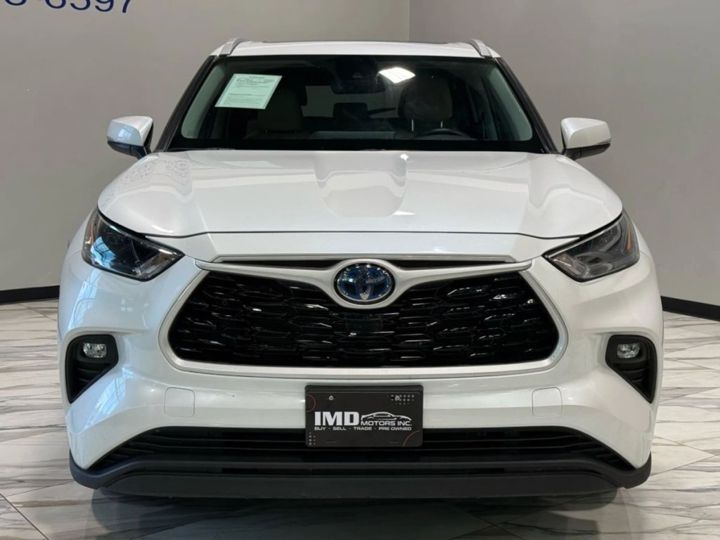 2023 Toyota Highlander Image 3