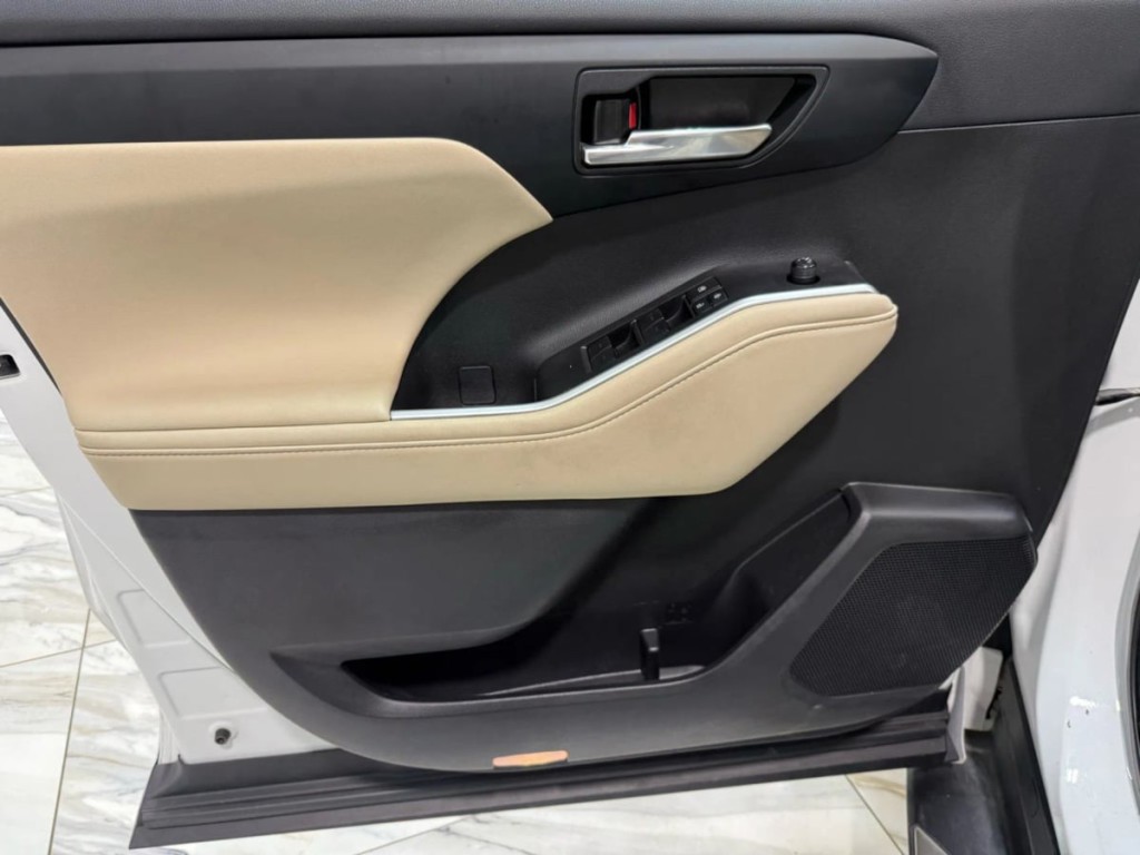2023 Toyota Highlander Image 10