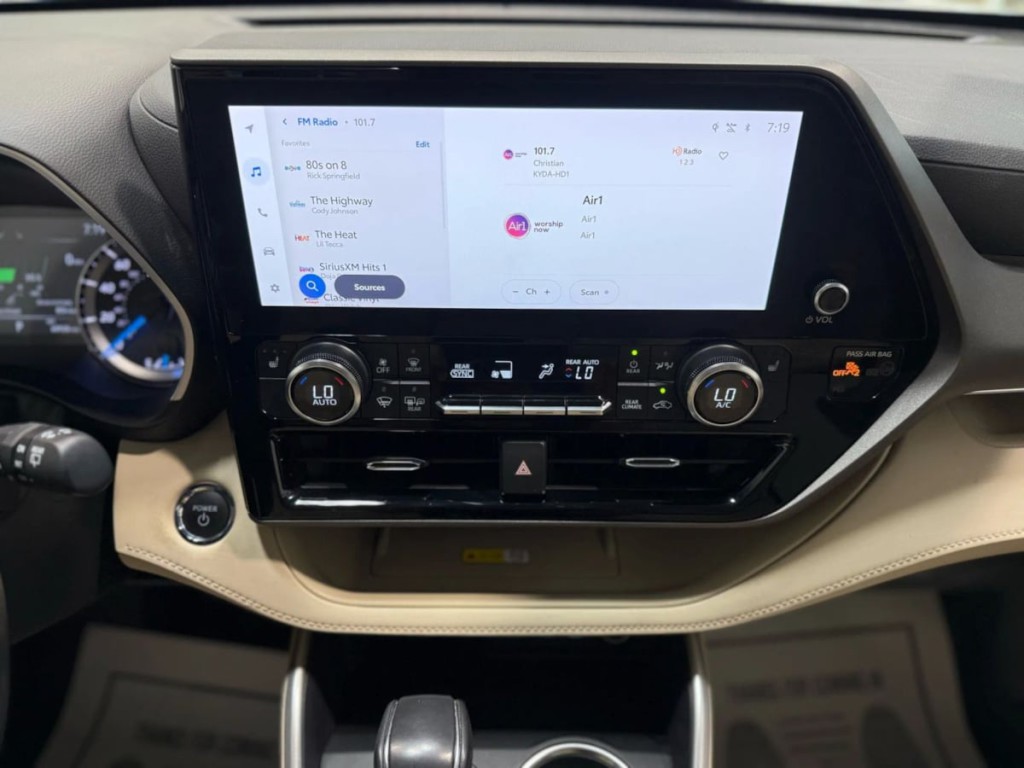 2023 Toyota Highlander Image 19