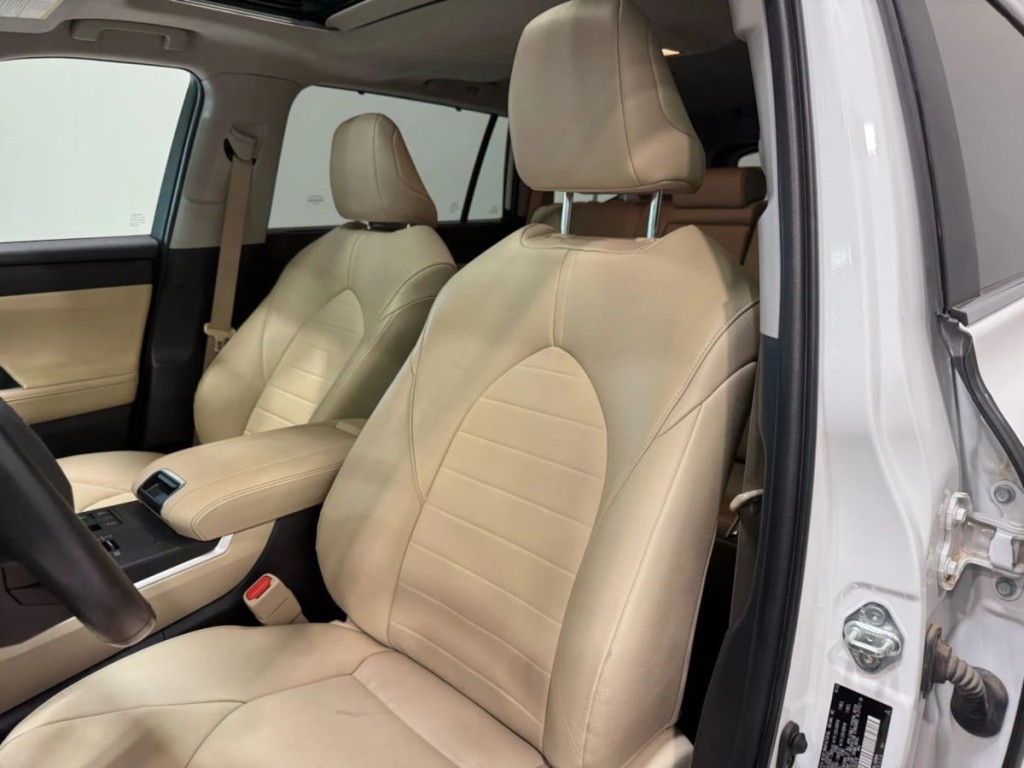 2023 Toyota Highlander Image 23