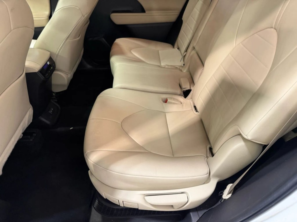 2023 Toyota Highlander Image 24