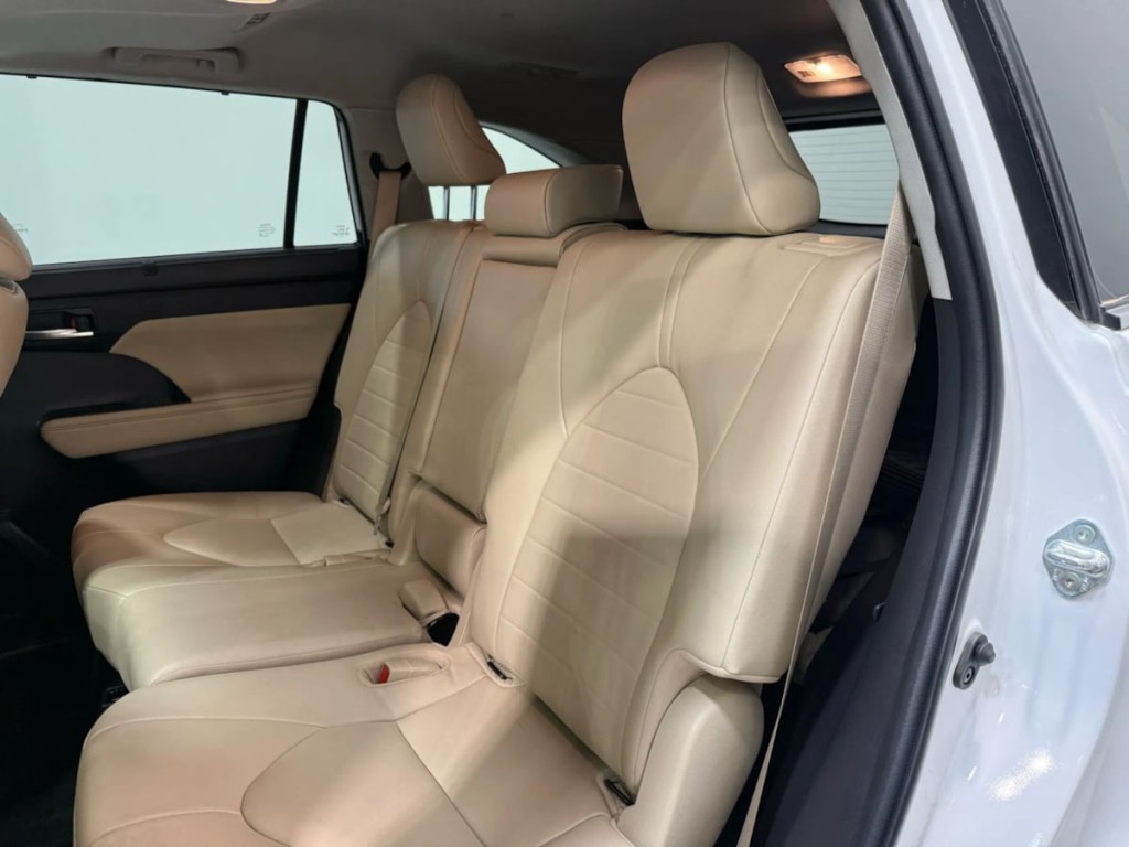 2023 Toyota Highlander Image 25