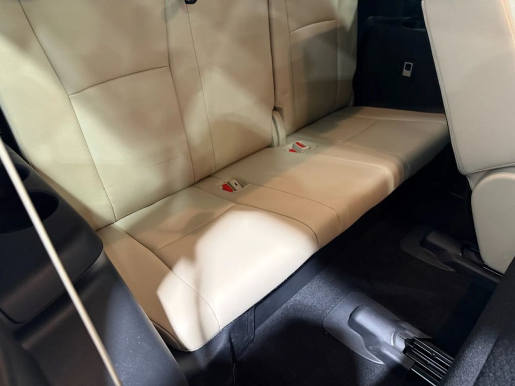 2023 Toyota Highlander Image 39