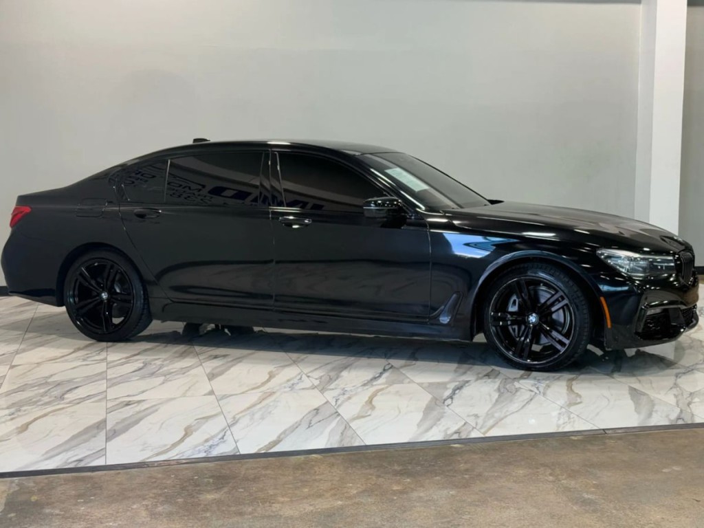 2018 BMW 7 Series Image 5