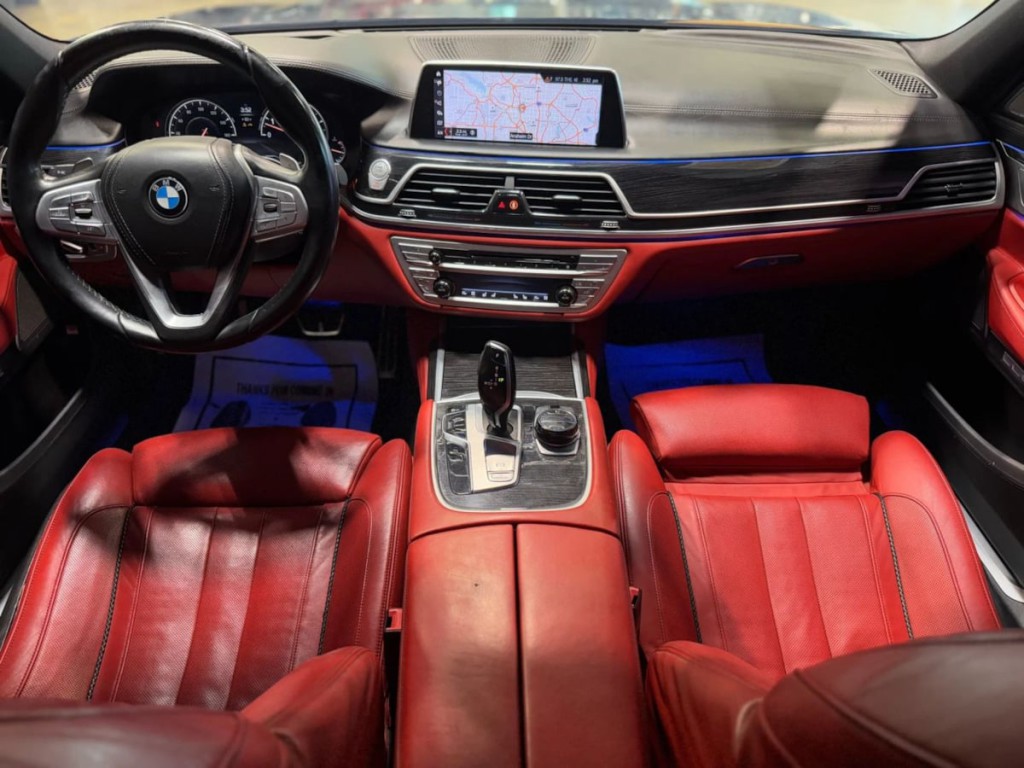 2018 BMW 7 Series Image 14