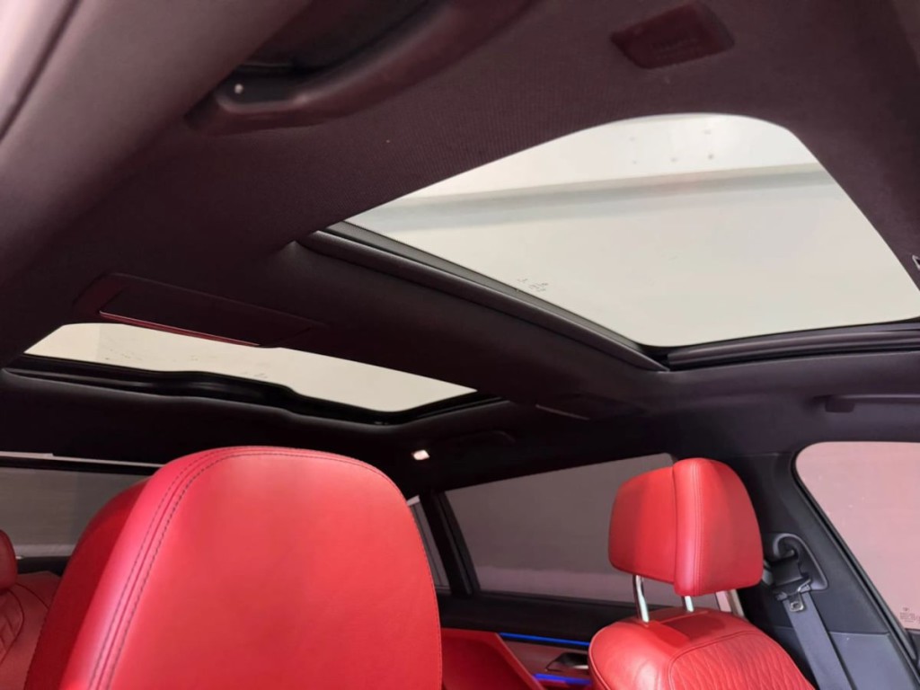 2018 BMW 7 Series Image 30