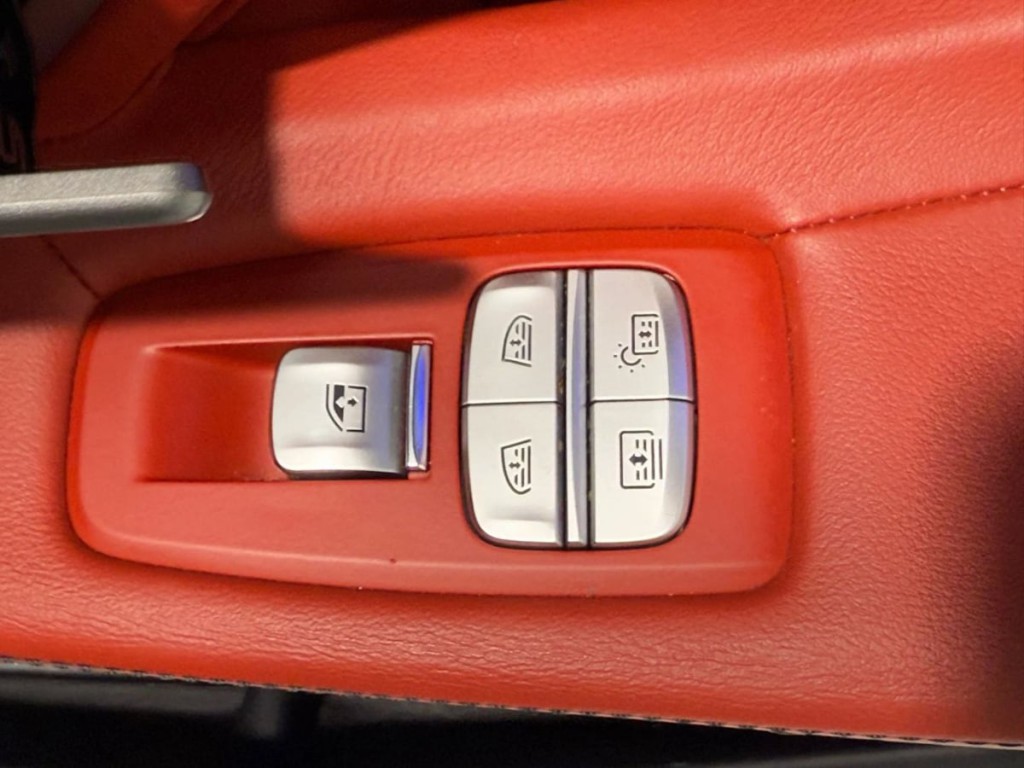 2018 BMW 7 Series Image 36