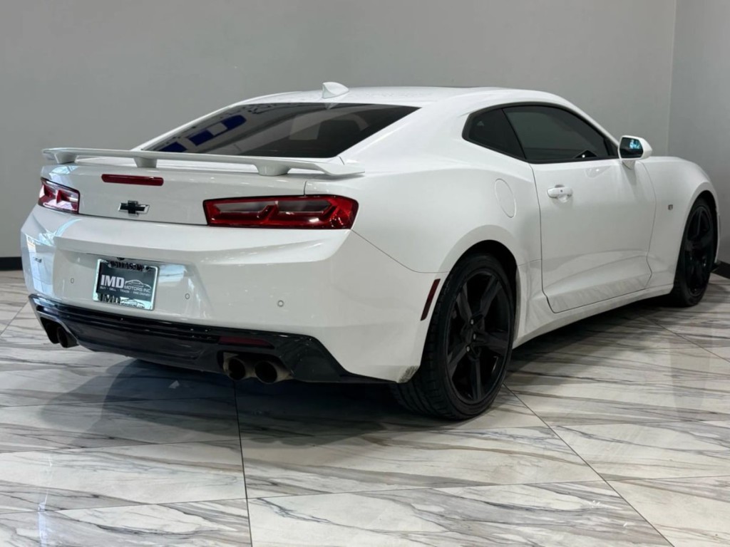 2016 Chevrolet Camaro Image 6