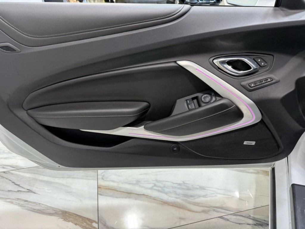 2016 Chevrolet Camaro Image 10