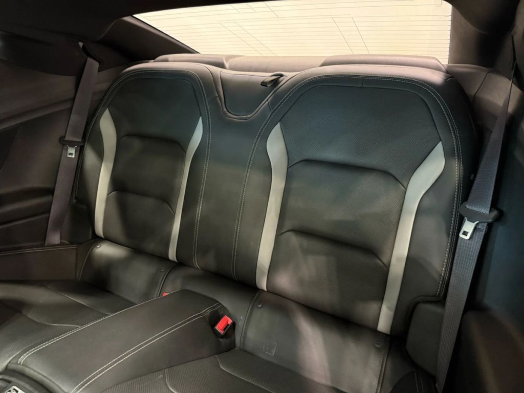 2016 Chevrolet Camaro Image 26