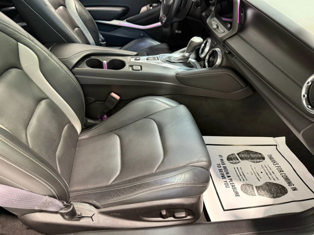 2016 Chevrolet Camaro Image 28