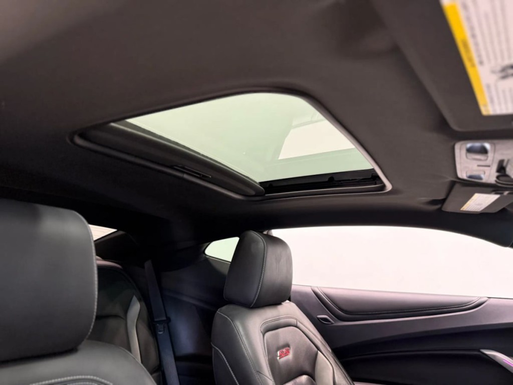 2016 Chevrolet Camaro Image 31