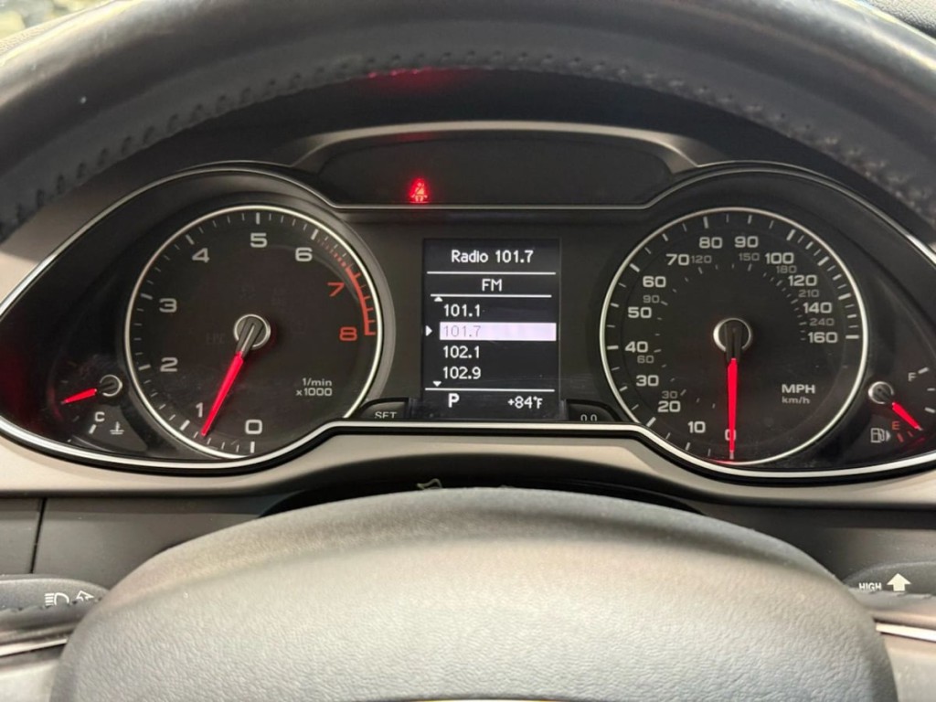 2015 Audi A4 Image 16