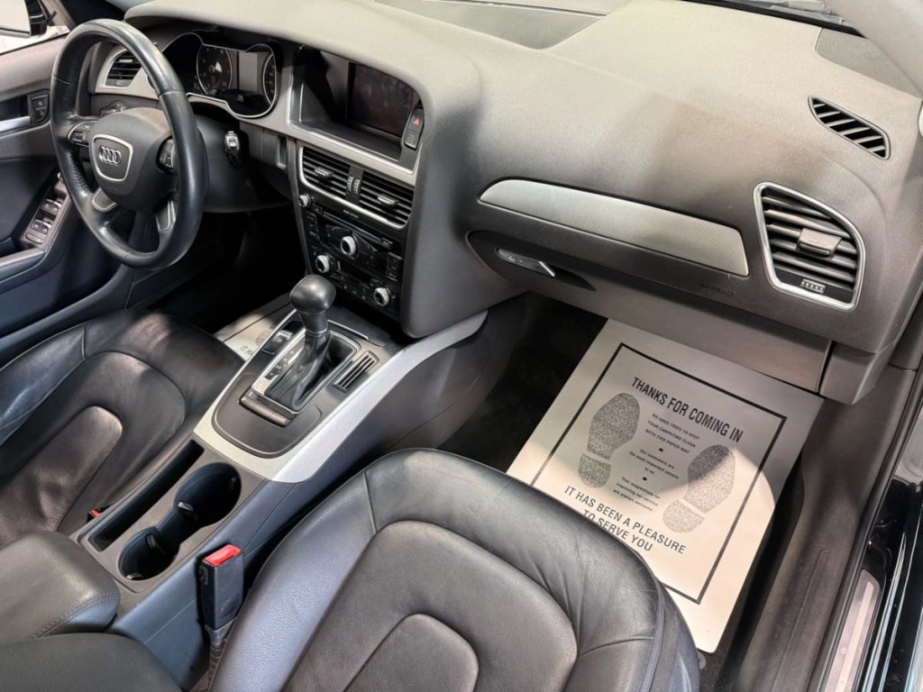2015 Audi A4 Image 24
