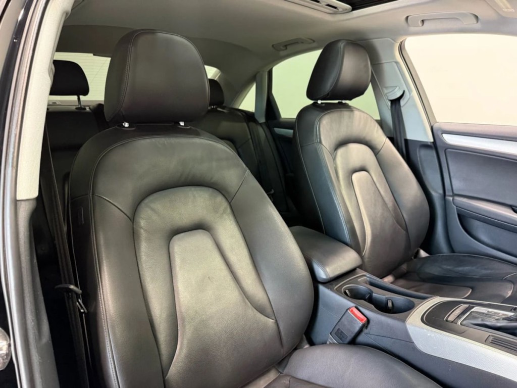 2015 Audi A4 Image 26