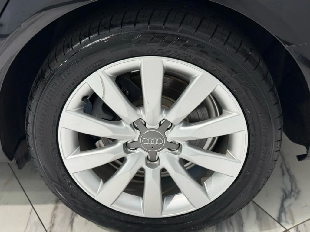 2015 Audi A4 Image 32