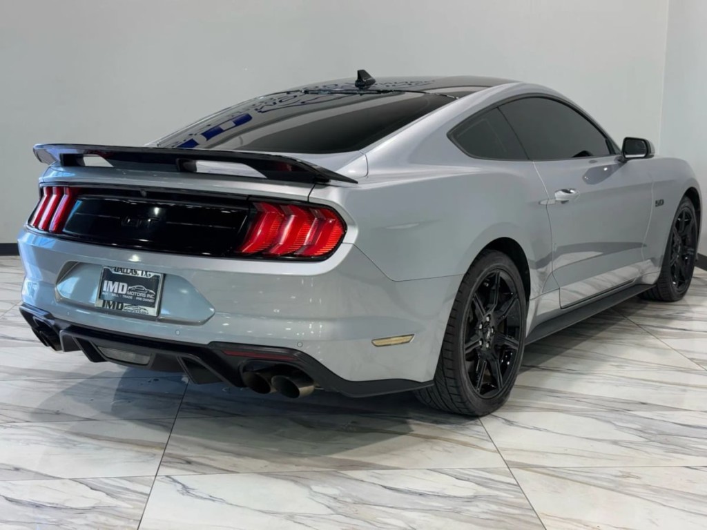 2020 Ford Mustang Image 6