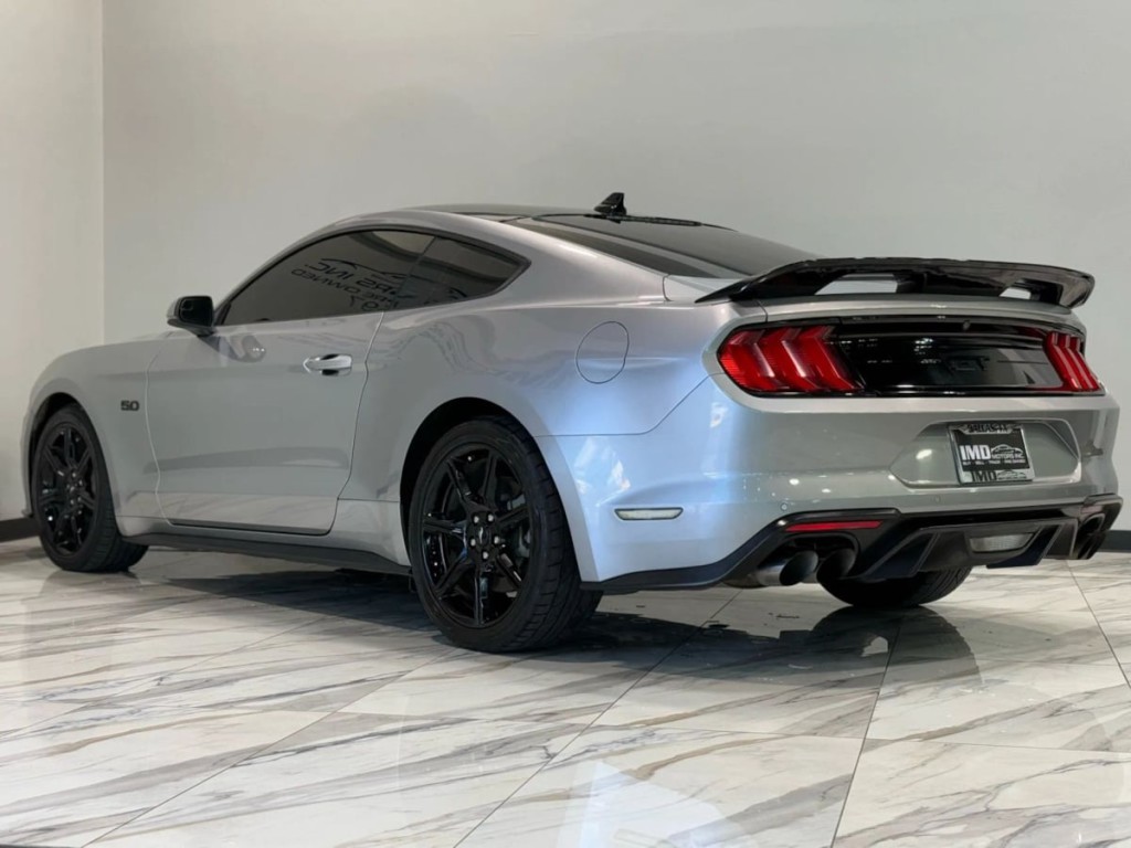 2020 Ford Mustang Image 9
