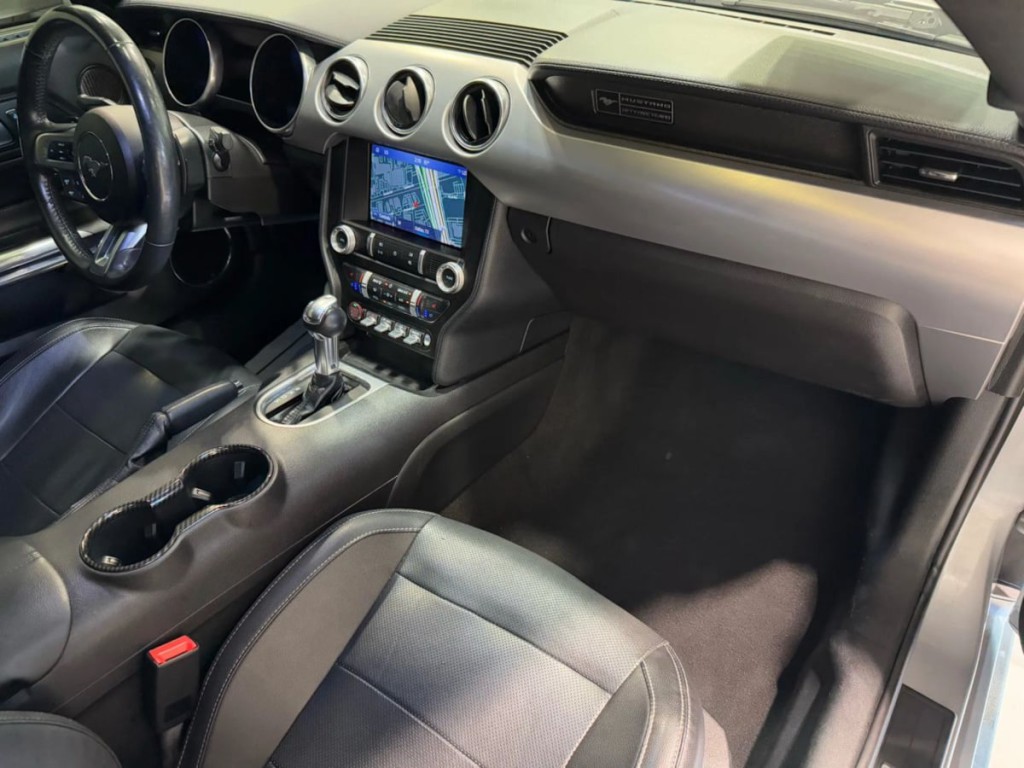 2020 Ford Mustang Image 28