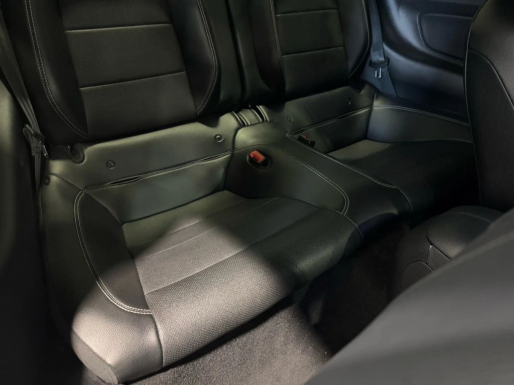 2020 Ford Mustang Image 31