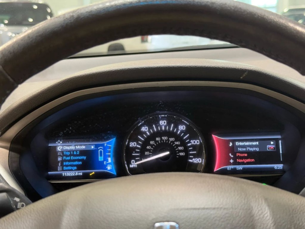 2013 Lincoln MKZ Image 20