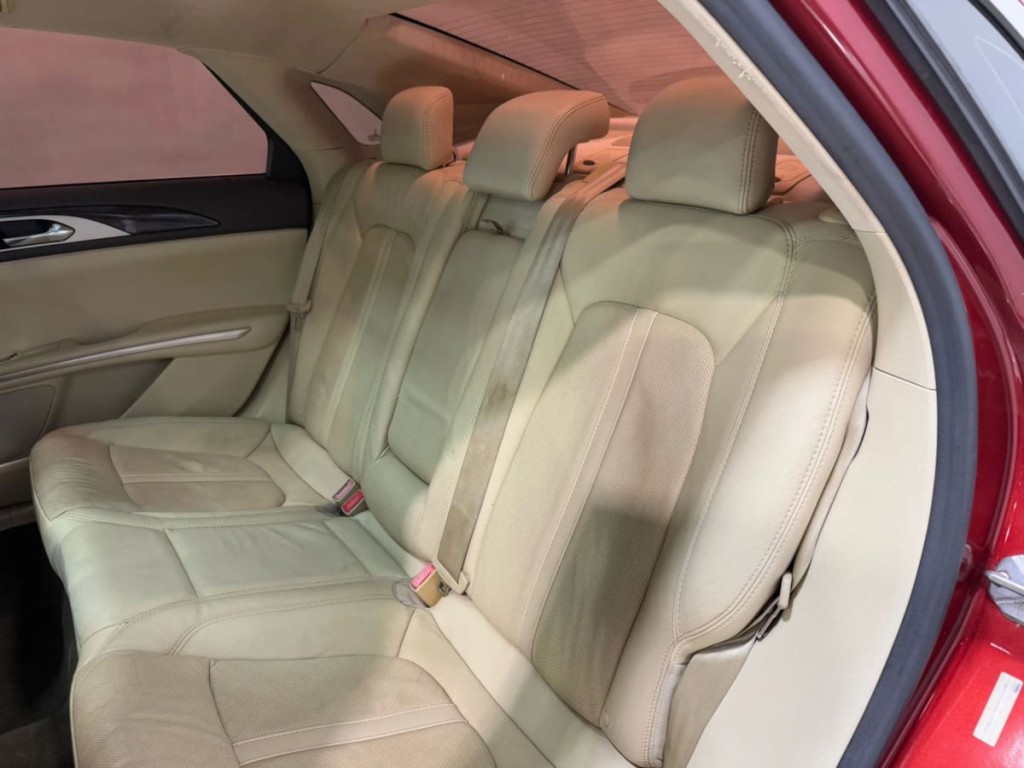 2013 Lincoln MKZ Image 27