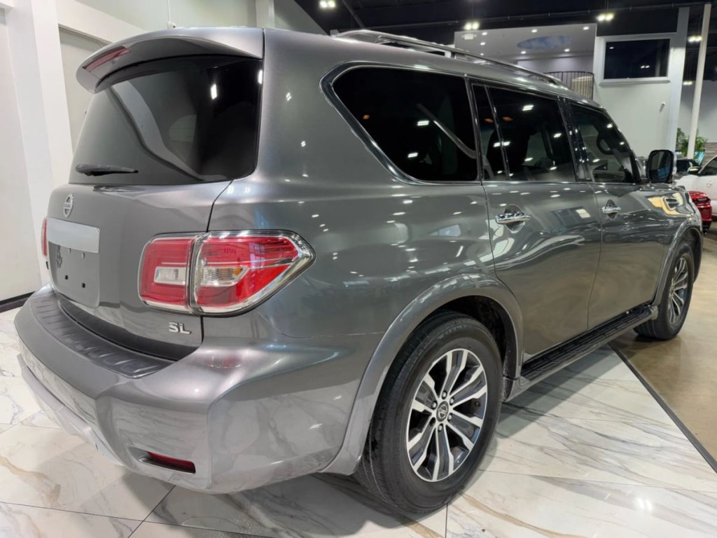 2017 Nissan Armada Image 6