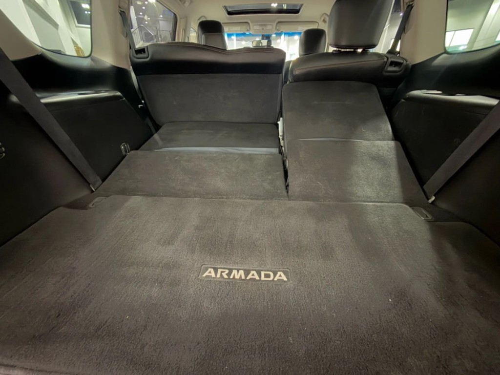 2017 Nissan Armada Image 31