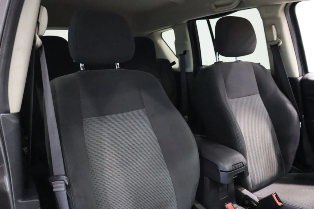 2016 Jeep Compass Image 23
