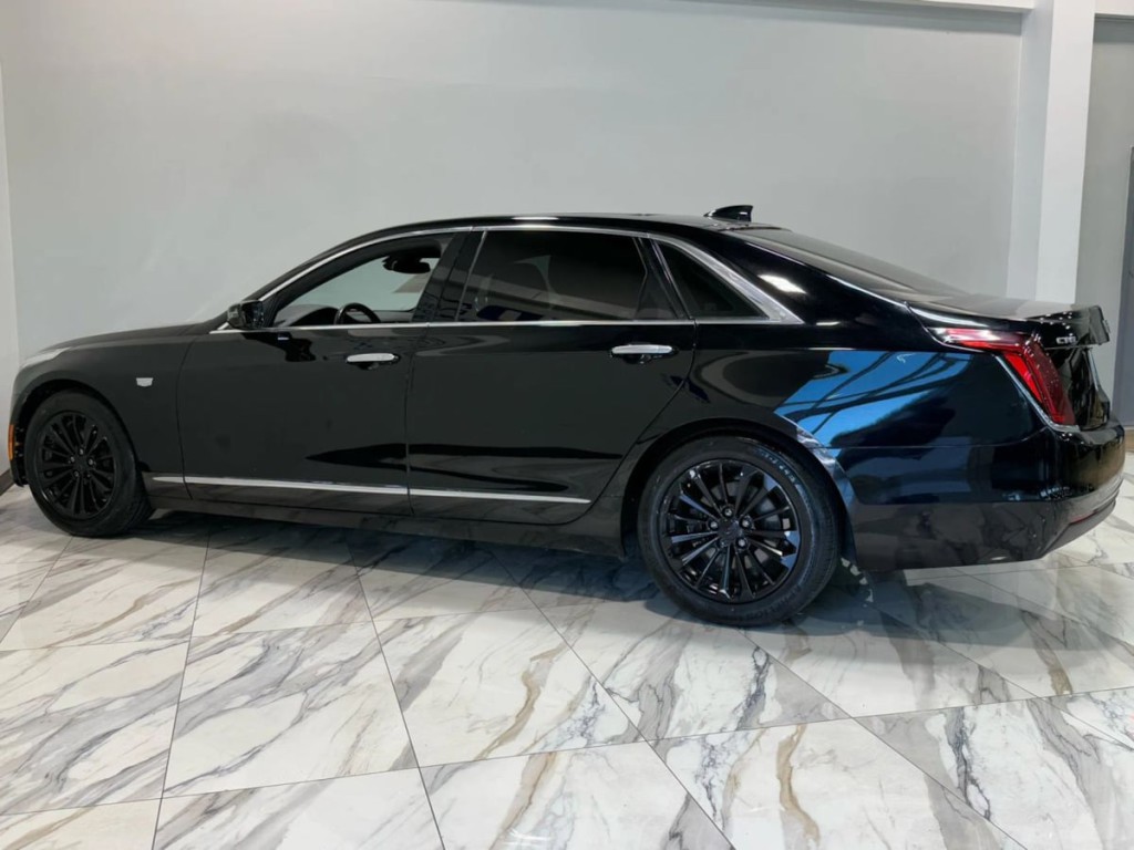 2017 Cadillac CT6 Image 9