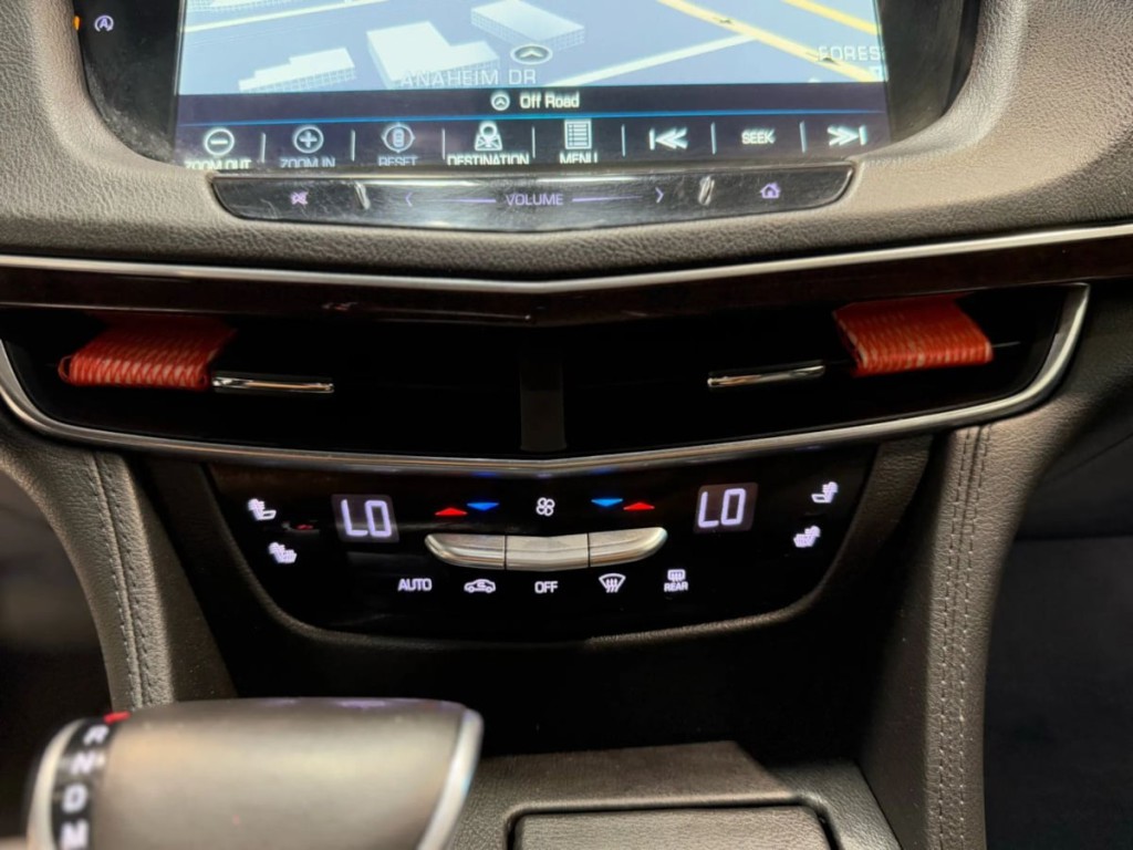 2017 Cadillac CT6 Image 20