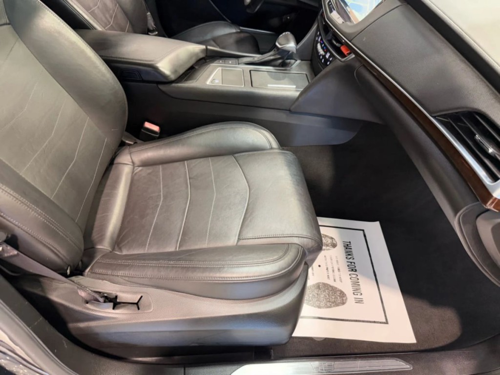 2017 Cadillac CT6 Image 29