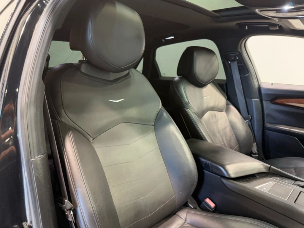 2017 Cadillac CT6 Image 30