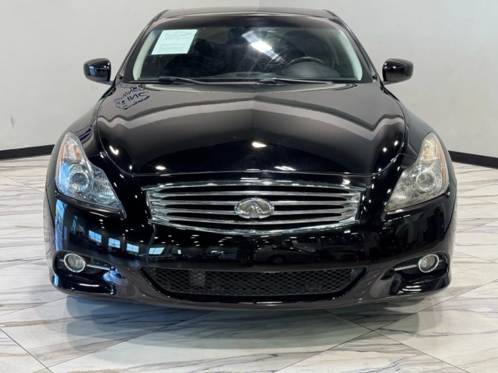 2012 INFINITI G37 Image 3