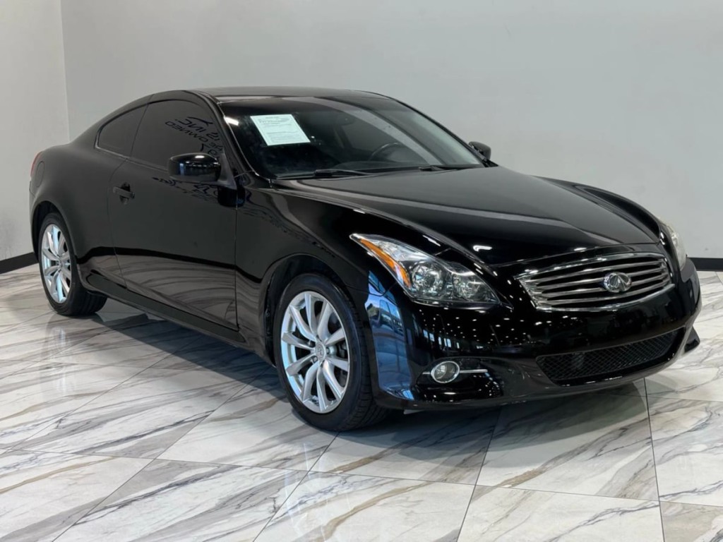 2012 INFINITI G37 Image 4