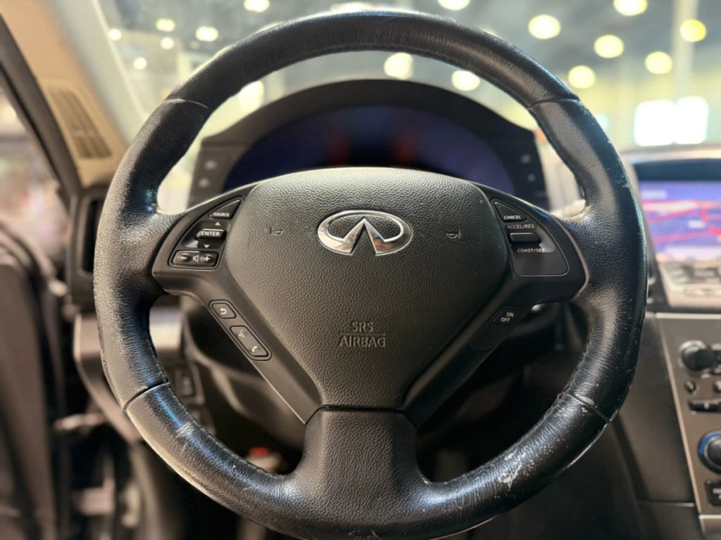 2012 INFINITI G37 Image 13