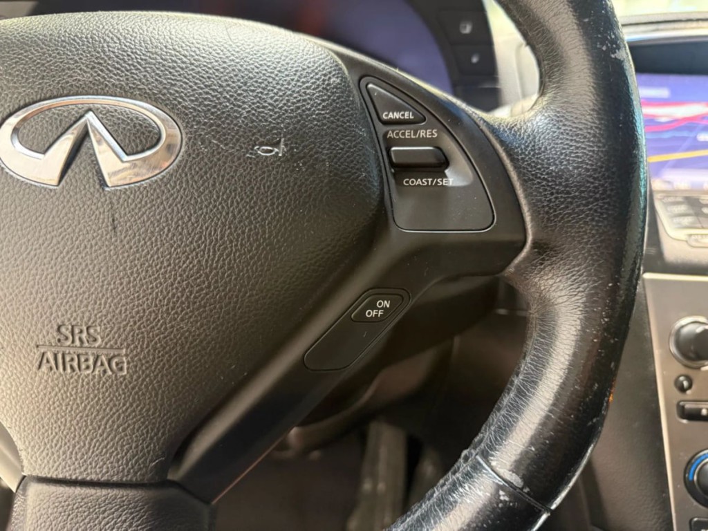2012 INFINITI G37 Image 15