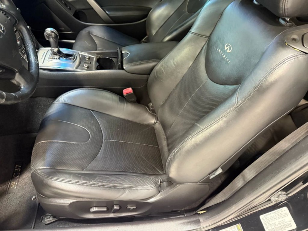 2012 INFINITI G37 Image 20