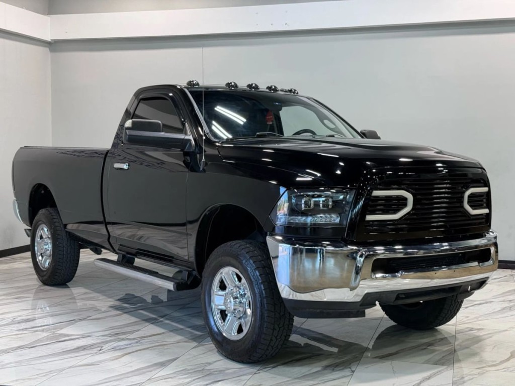 2016 RAM 3500 Image 4