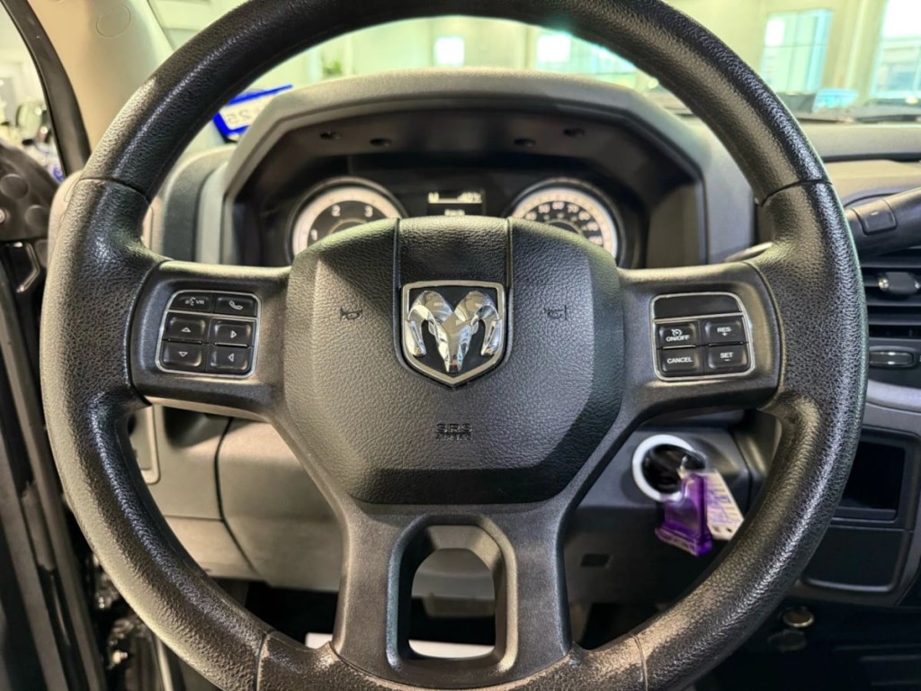 2016 RAM 3500 Image 13