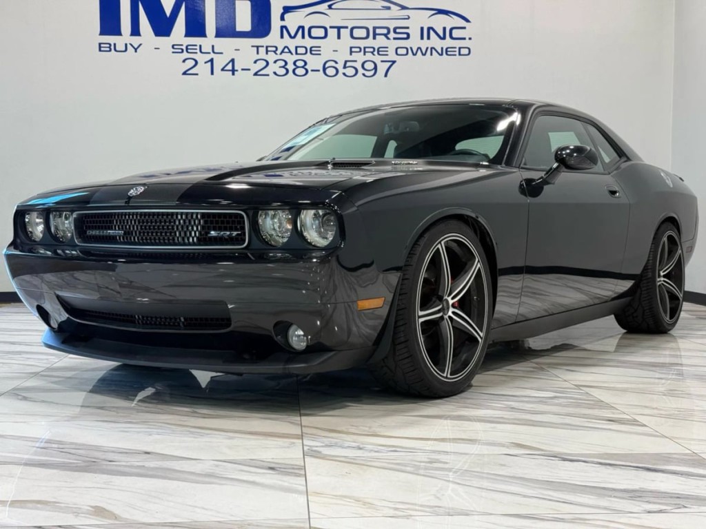 2008 Dodge Challenger Image 2