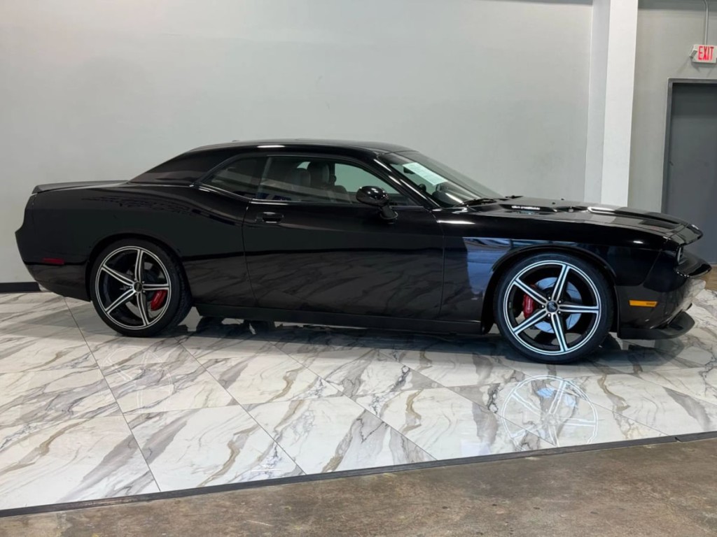 2008 Dodge Challenger Image 5