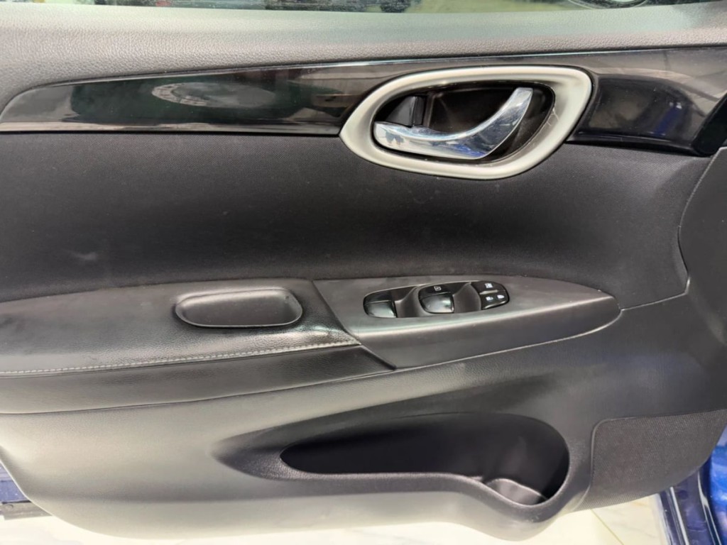 2018 Nissan Sentra Image 10