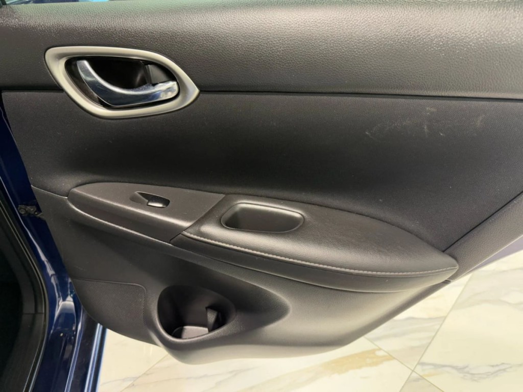 2018 Nissan Sentra Image 30