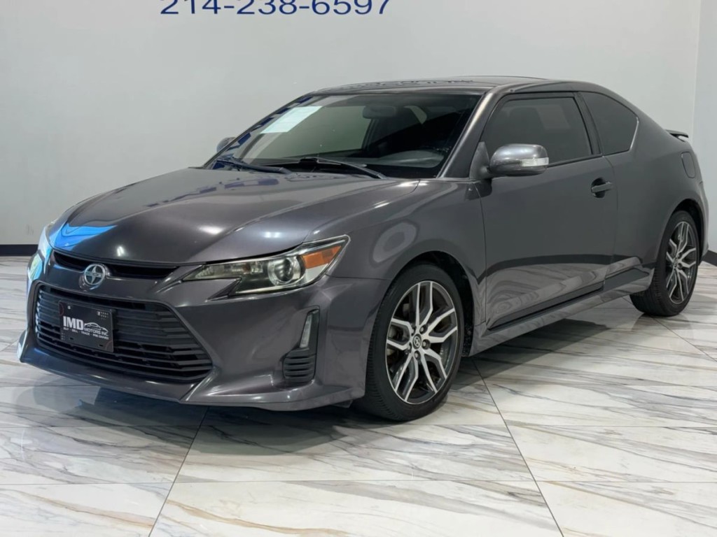 2016 Scion tC Image 2