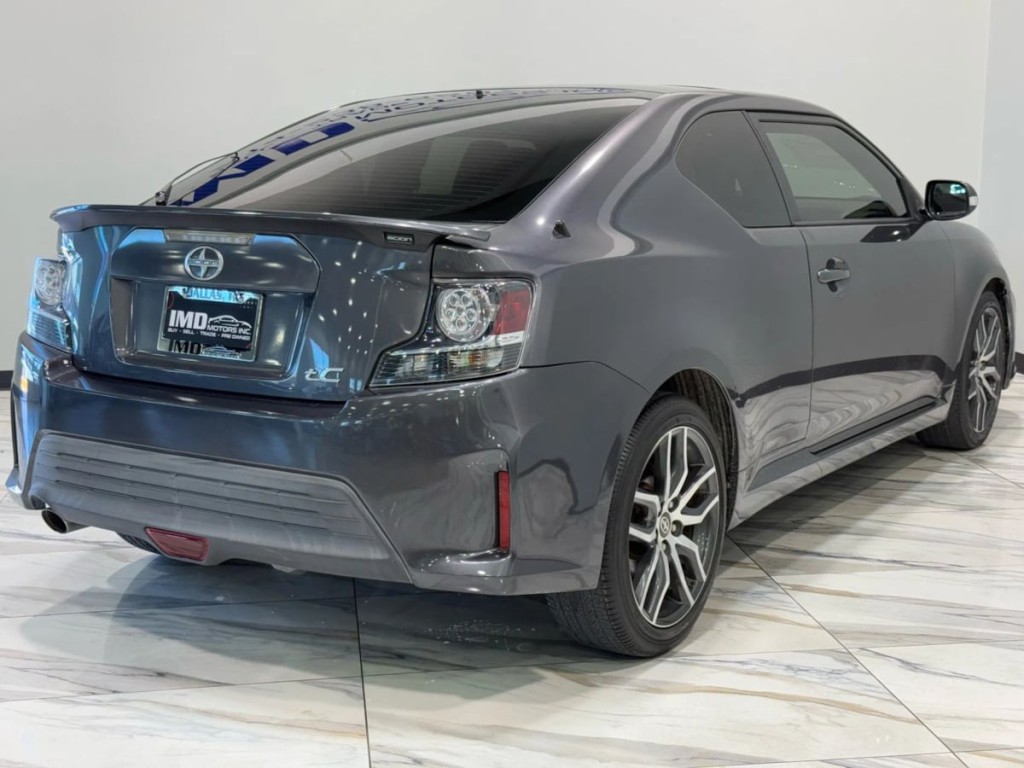 2016 Scion tC Image 6